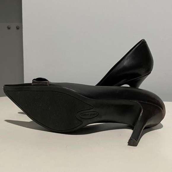 Triangle Toe Buckle Stiletto Heels - Picture 3 of 4